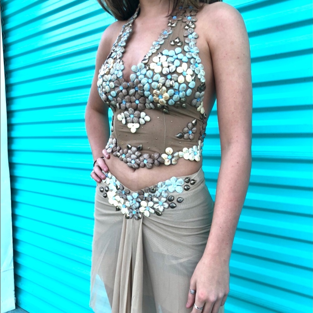 Ema Sauahl beaded set